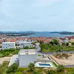 Nyaraló Beach Front Home In Vodice