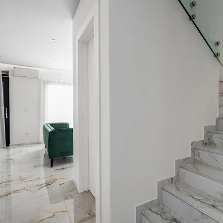 Stunning In With Kitchen Prázdninový dům Vodice