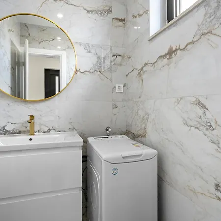 Stunning In With Kitchen Prázdninový dům