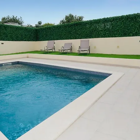 Stunning In With Kitchen