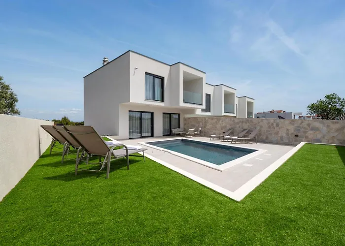 Stunning In With Kitchen Vodice