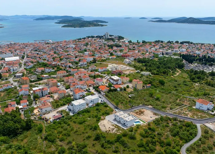 Stunning In With Kitchen Vikendica