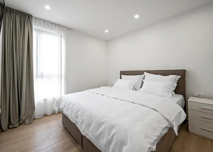 Vikendica Stunning In With Kitchen