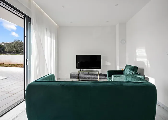 Stunning In With Kitchen *