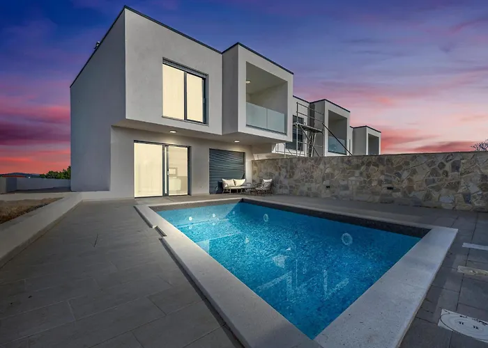 Stunning In With Kitchen Vodice