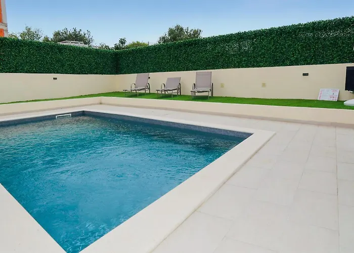 Stunning In With Kitchen